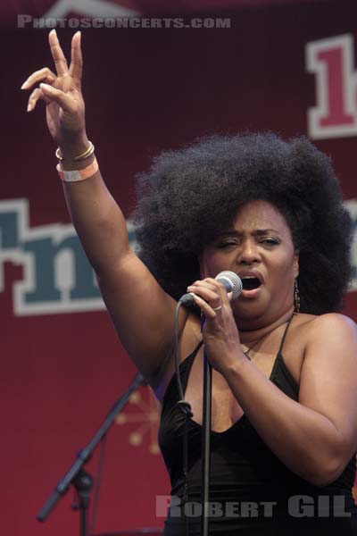 THE BELLRAYS - 2008-07-26 - PARIS - Paris Plage (Pont de Sully) - 